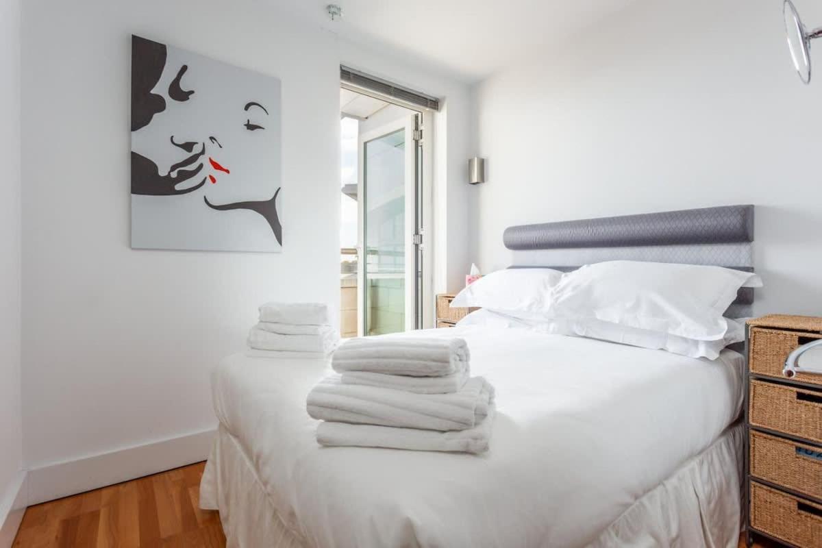 Crow'S Nest Villa Poole Eksteriør billede