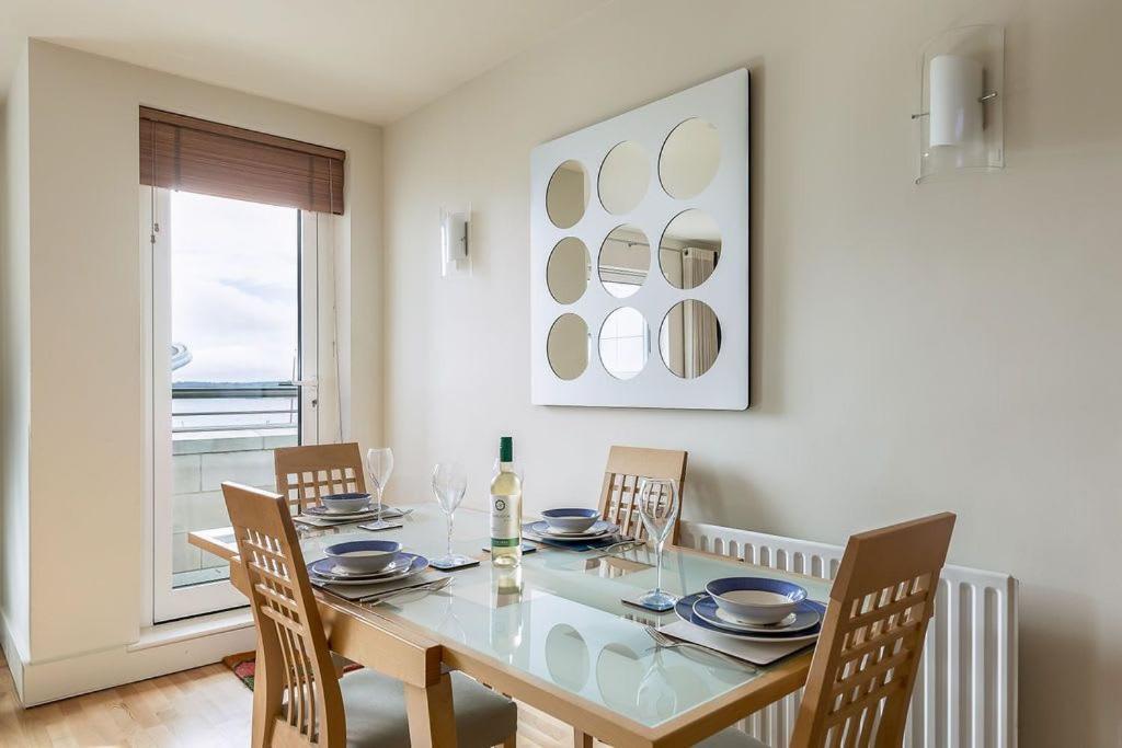 Crow'S Nest Villa Poole Eksteriør billede